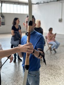 tiro con l'arco, arco nudo, ipovedenti, inclusione, ASD Arcieri Compagnia di Monza e della Brianza, Lega del Filo D'oro, esperienza incredibile, gioia, contentezza, volontariato, attività ipovedenti, ArCoMonza - Sessione di tiro con l'arco con gli ipovedenti: un'esperienza incredibile