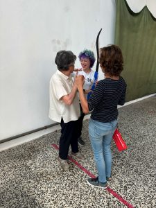 tiro con l'arco, arco nudo, ipovedenti, inclusione, ASD Arcieri Compagnia di Monza e della Brianza, Lega del Filo D'oro, esperienza incredibile, gioia, contentezza, volontariato, attività ipovedenti, ArCoMonza - Sessione di tiro con l'arco con gli ipovedenti: un'esperienza incredibile