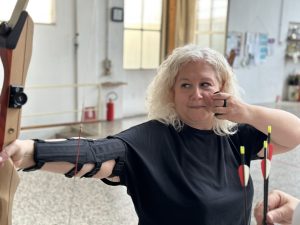 tiro con l'arco, arco nudo, ipovedenti, inclusione, ASD Arcieri Compagnia di Monza e della Brianza, Lega del Filo D'oro, esperienza incredibile, gioia, contentezza, volontariato, attività ipovedenti, ArCoMonza - Sessione di tiro con l'arco con gli ipovedenti: un'esperienza incredibile